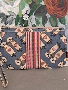bungalow 360 Blue Vegan Cotton Canvas Wristlet with Pink Heart Sea Otter Print